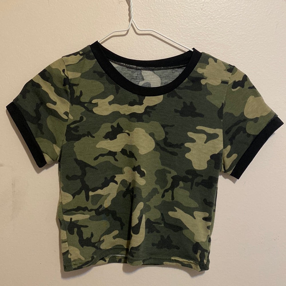 Zaful Small Camo Crop Top, Excellent Condition!